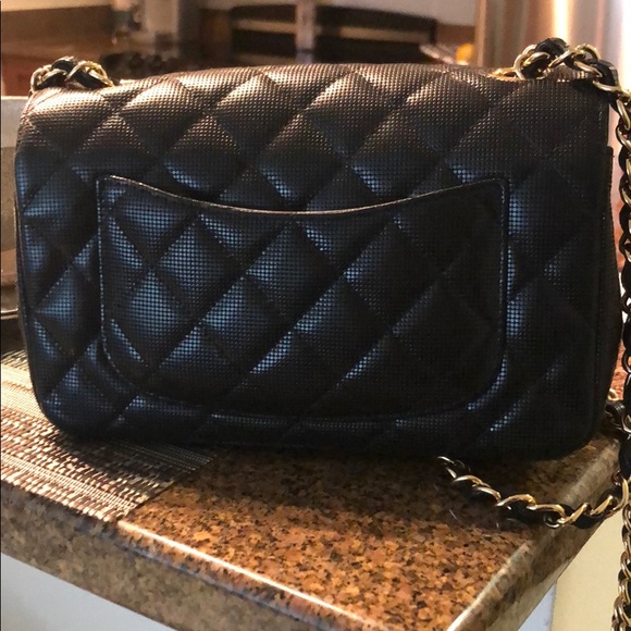 Authentic Chanel calf flap mini purse - Picture 3 of 7